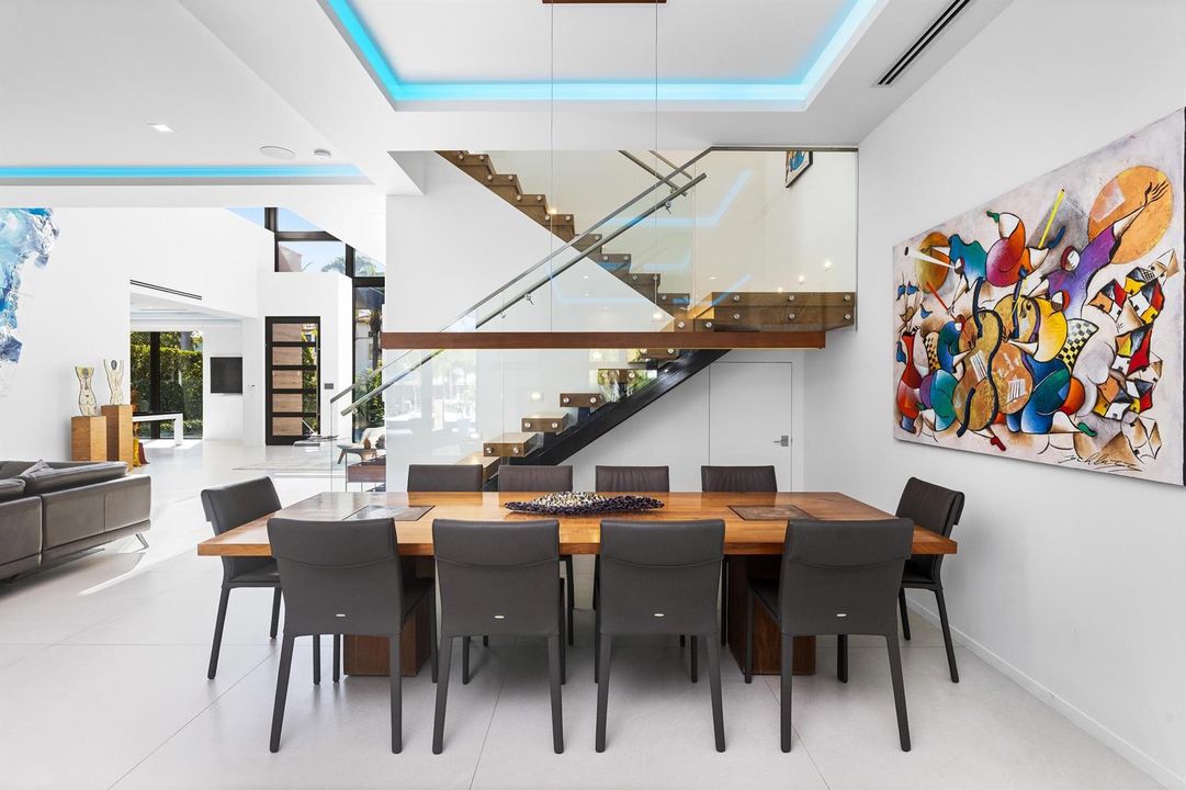 Dining 1