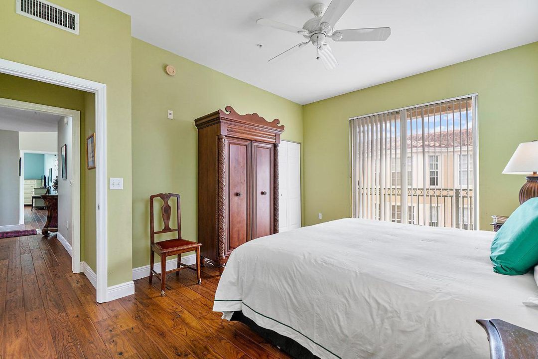2nd bedroom - KING