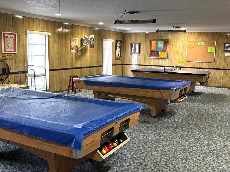 На продажу: $110,000 (2 спален, 2 ванн, 990 Квадратных фут)