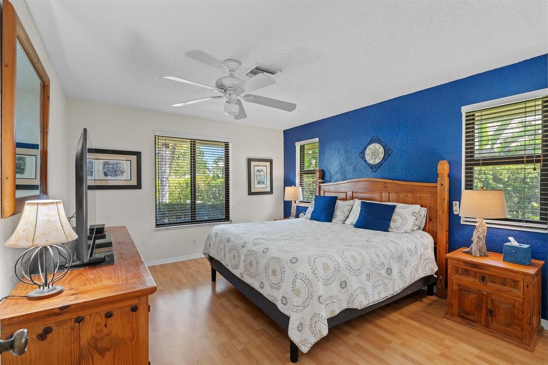 BEDROOM_1_DT
