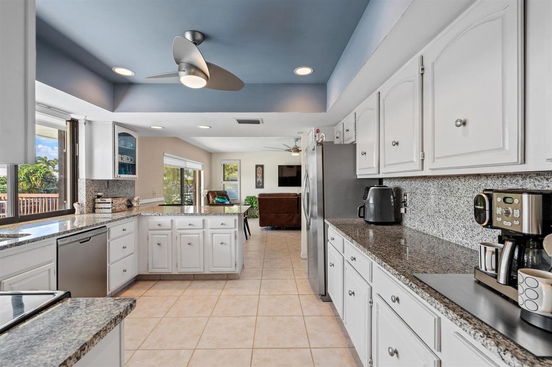 KITCHEN_STRAIGHT_DT