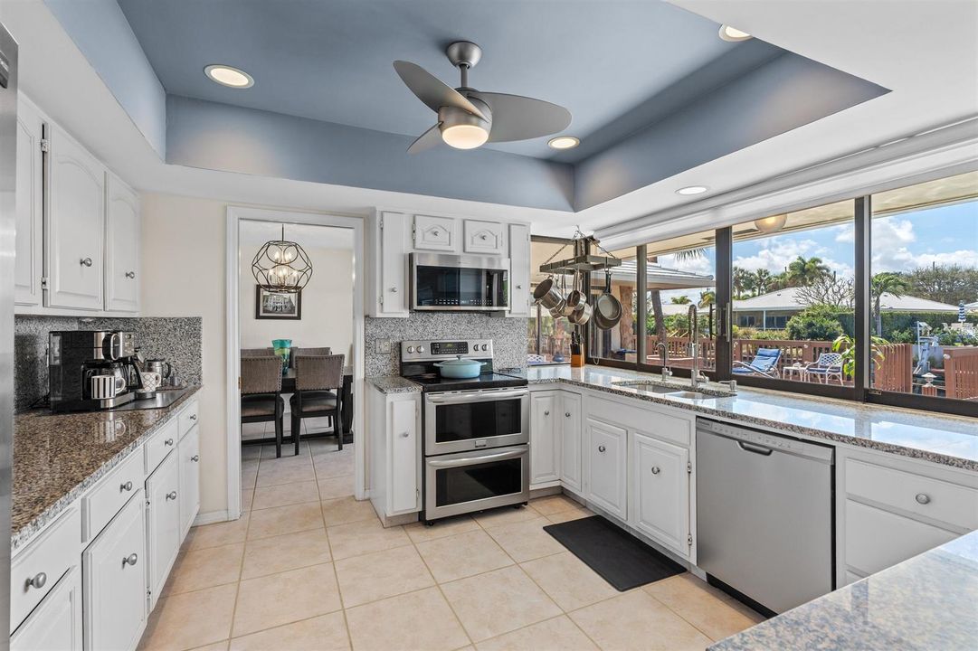 KITCHEN_RIGHT_DT