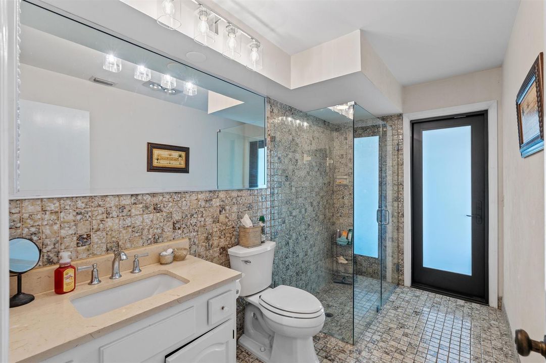 BATHROOM_2_DT