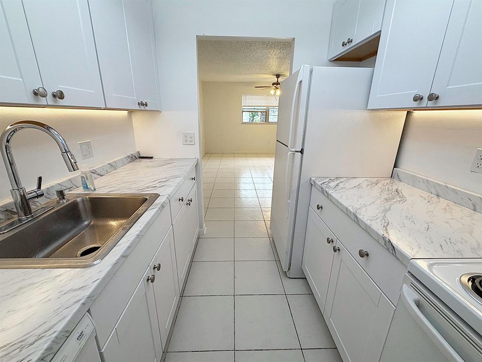 Kitchen (6)