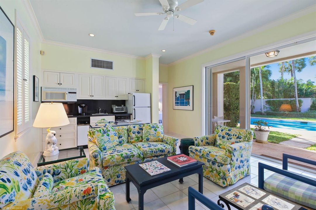 30 Gomez Rd 039