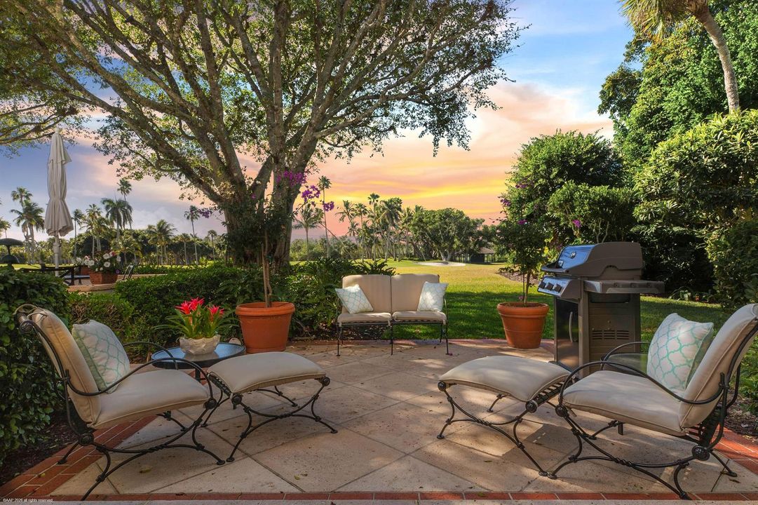 30 Gomez Rd 064