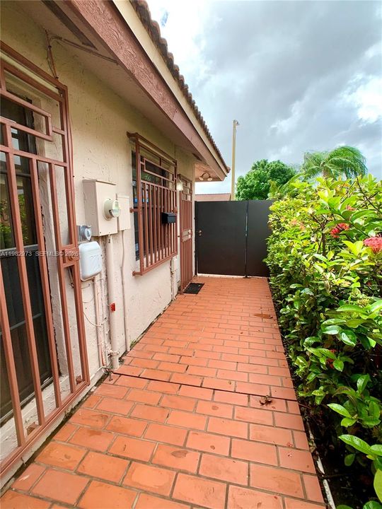 En Renta: $1,400 (0 camas, 1 baños, 400 Pies cuadrados)