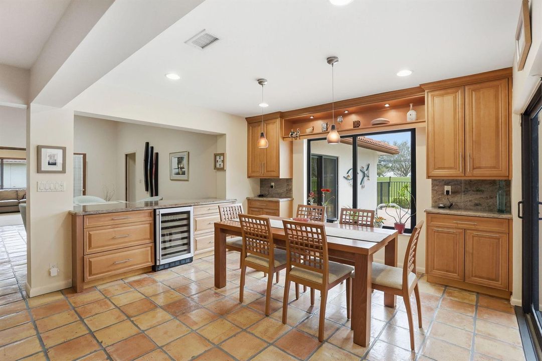 Eat in kitchen