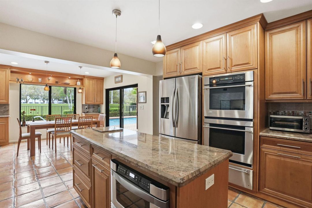 Kitchen island to outside