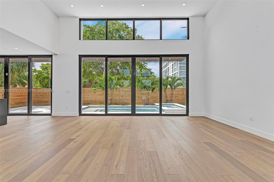 For Rent: $16,000 (6 beds, 4 baths, 0 Square Feet)