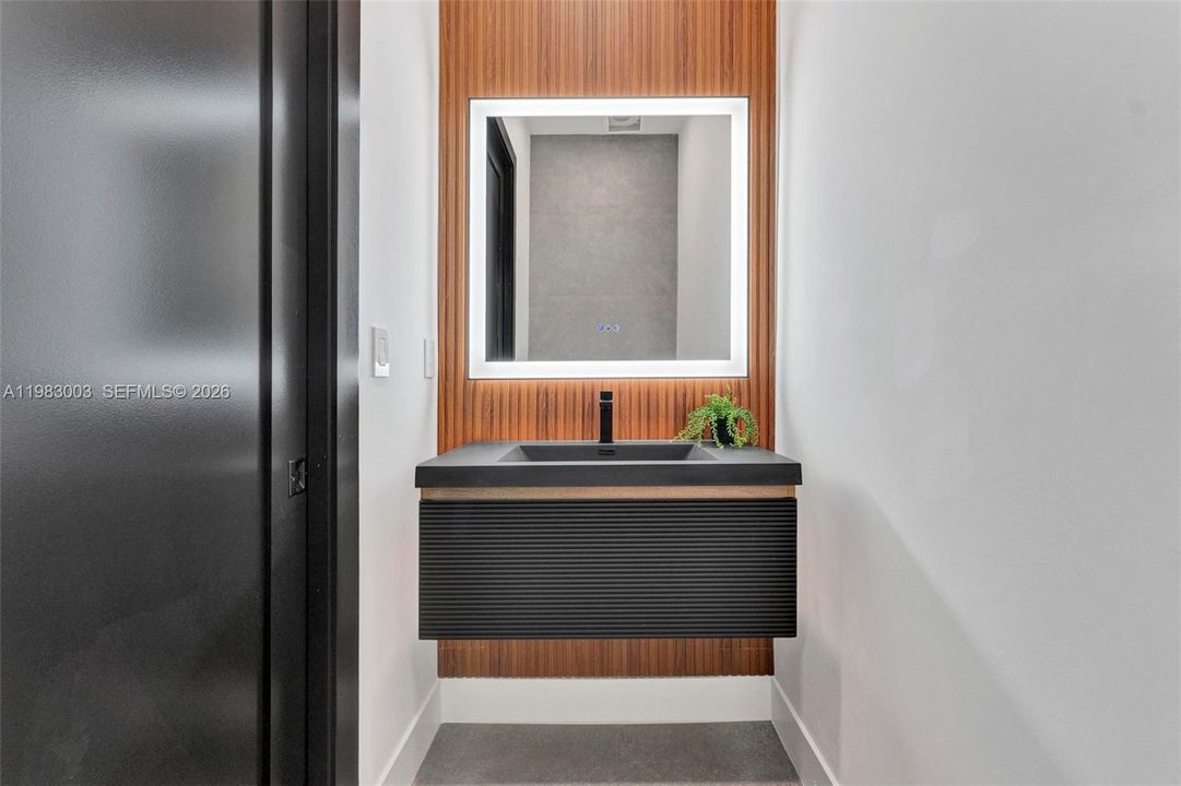 For Rent: $16,000 (6 beds, 4 baths, 0 Square Feet)