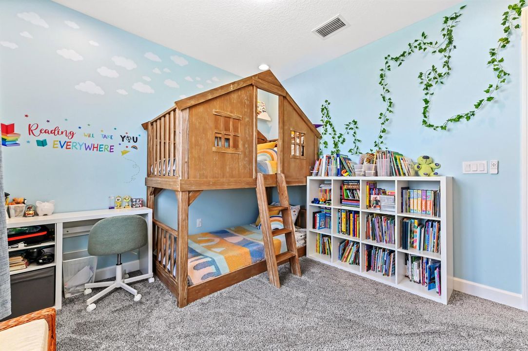 30 Bedroom 01