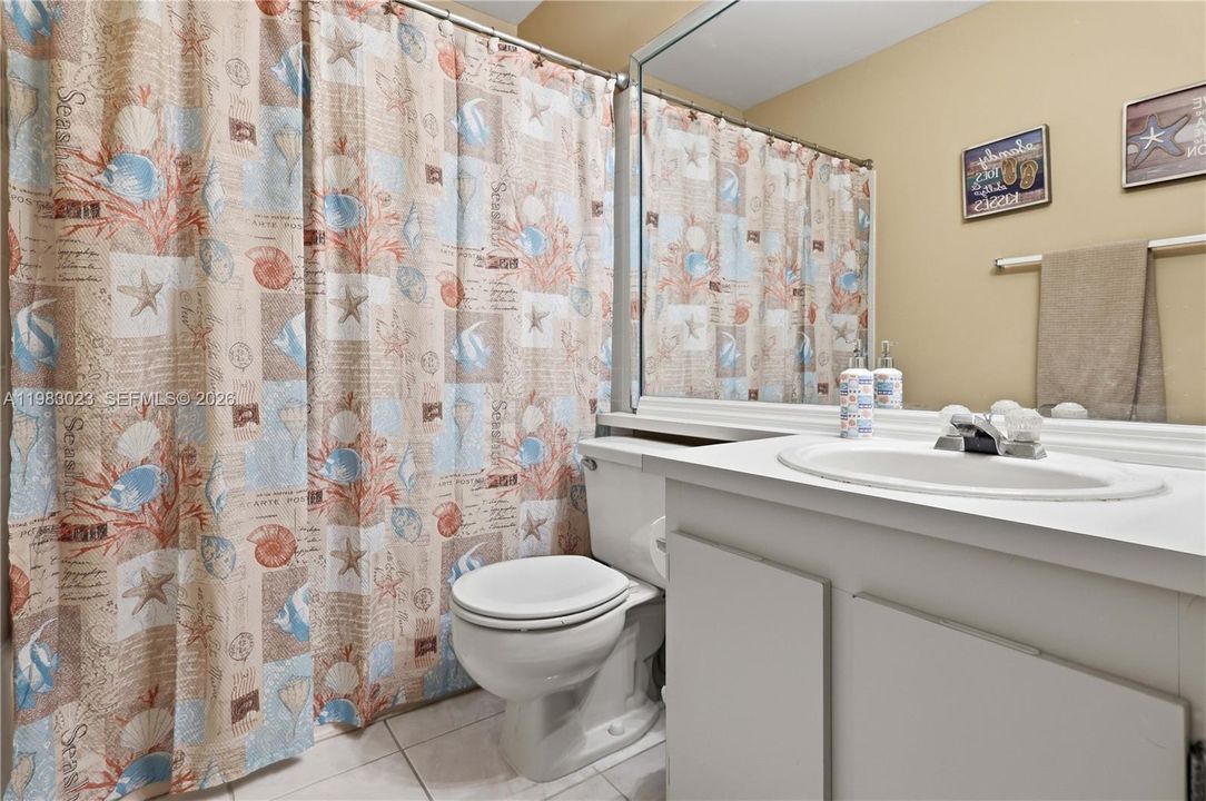 For Sale: $390,000 (2 beds, 2 baths, 1258 Square Feet)