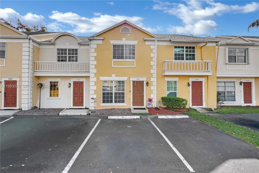 For Sale: $390,000 (2 beds, 2 baths, 1258 Square Feet)