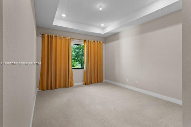 En Venta: $1,000,000 (4 camas, 3 baños, 2378 Pies cuadrados)