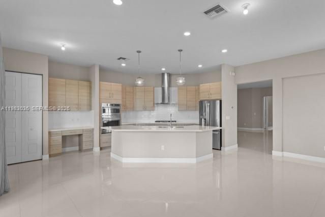 En Venta: $1,000,000 (4 camas, 3 baños, 2378 Pies cuadrados)