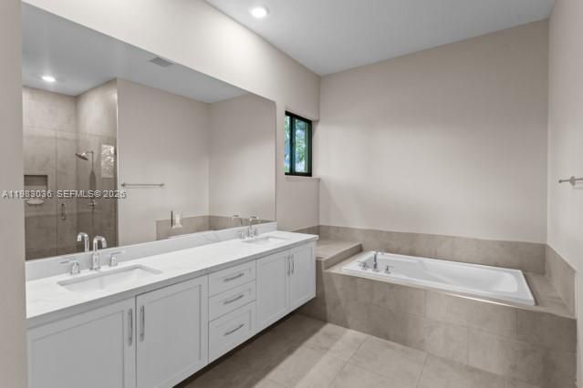 En Venta: $1,000,000 (4 camas, 3 baños, 2378 Pies cuadrados)