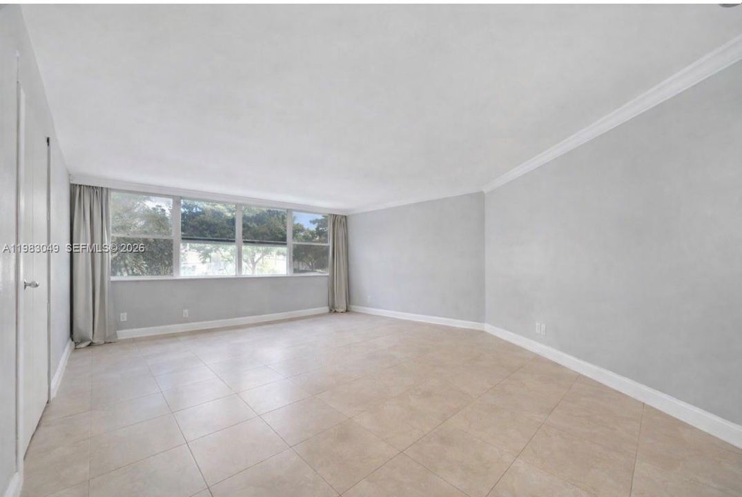 Activo con contrato: $319,900 (3 camas, 2 baños, 1205 Pies cuadrados)
