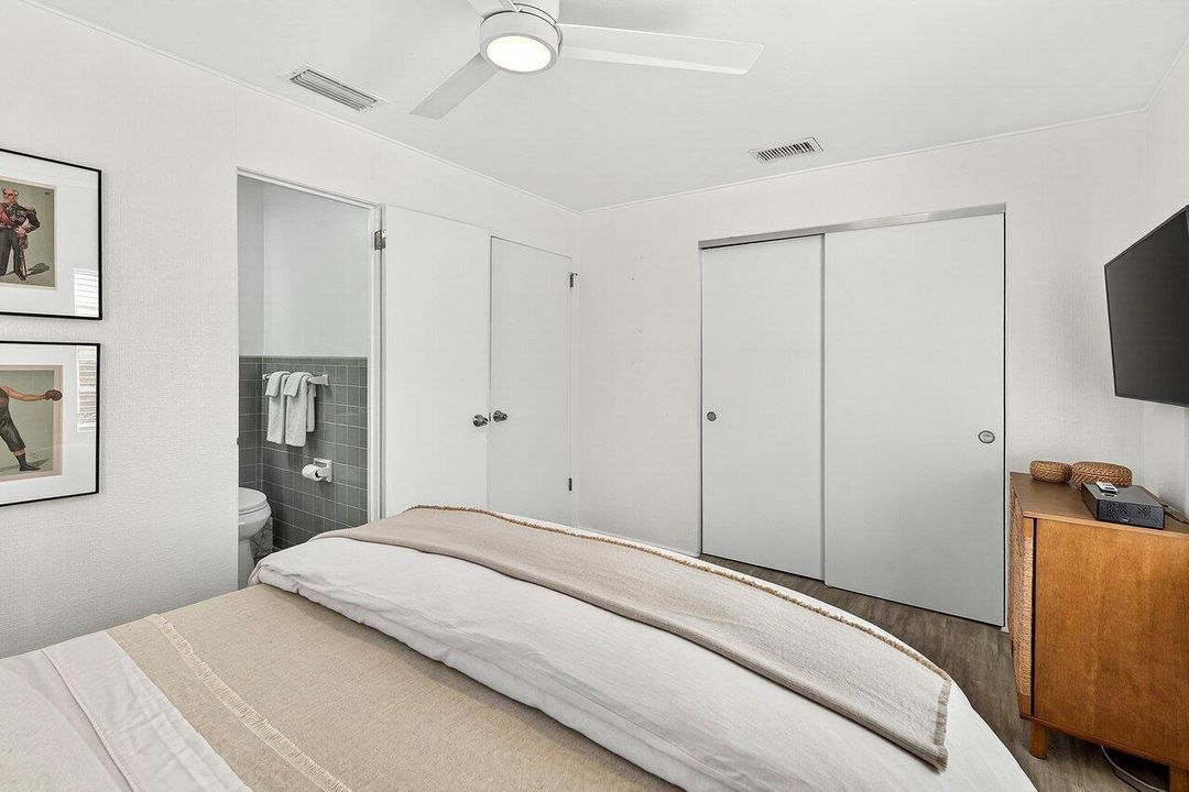 Bedroom w/Bathroom