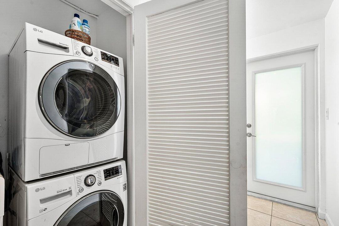 Washer & Dryer