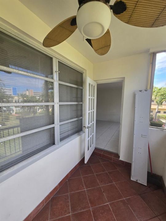 En Venta: $166,500 (1 camas, 1 baños, 1071 Pies cuadrados)