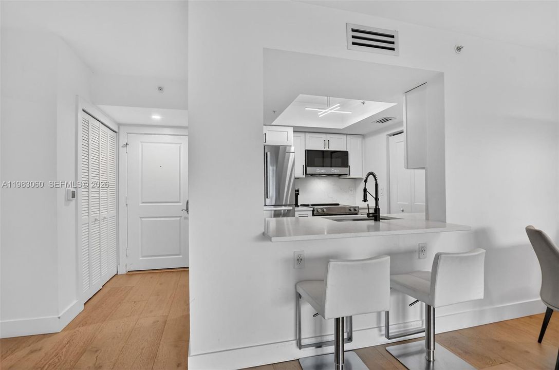 Activo con contrato: $699,999 (1 camas, 1 baños, 890 Pies cuadrados)