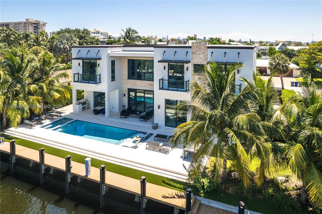 En Renta: $40,000 (6 camas, 6 baños, 5387 Pies cuadrados)
