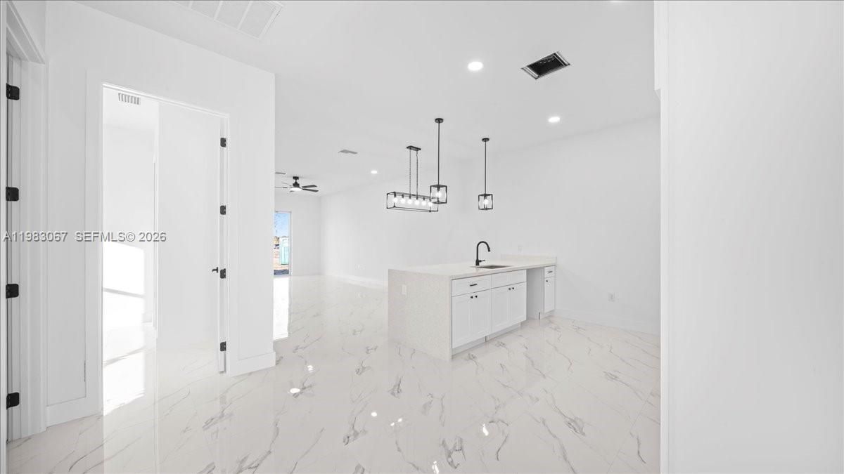 На продажу: $549,900 (0 спален, 0 ванн, 2498 Квадратных фут)