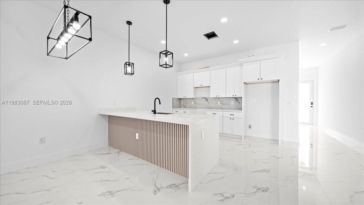 На продажу: $549,900 (0 спален, 0 ванн, 2498 Квадратных фут)