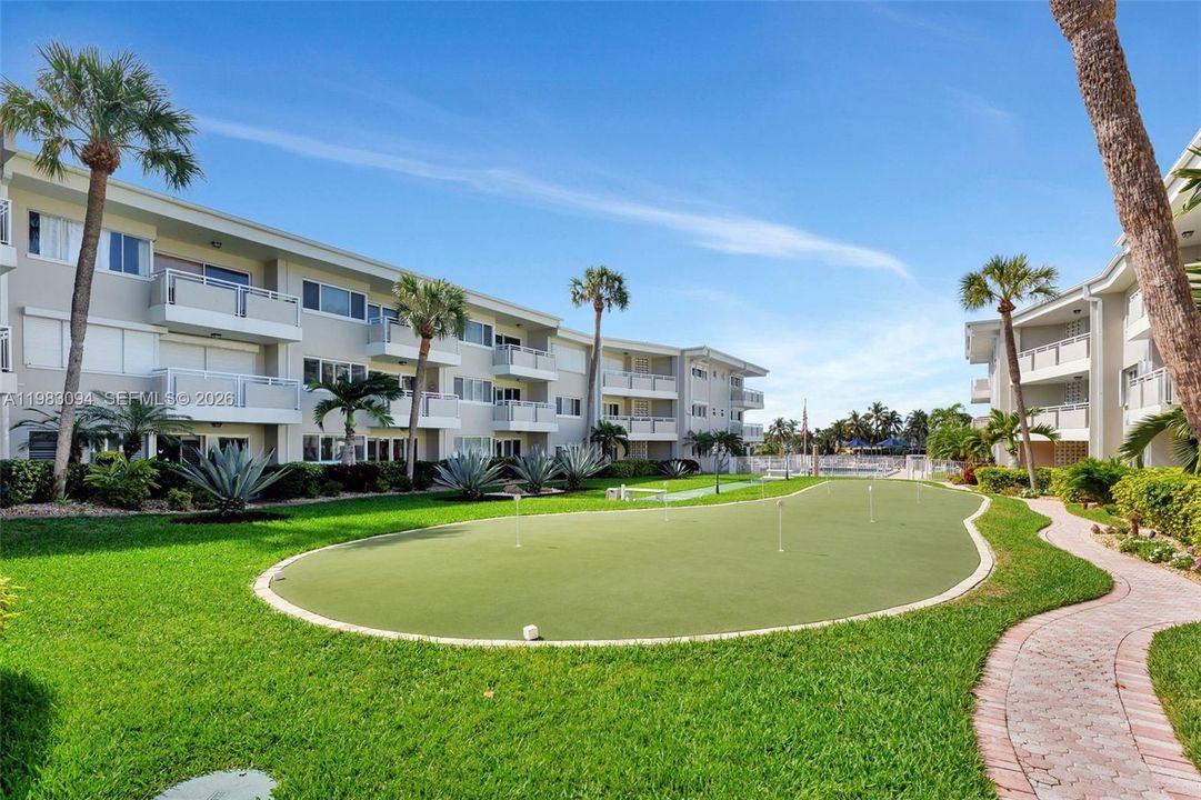 En Venta: $330,000 (2 camas, 2 baños, 980 Pies cuadrados)