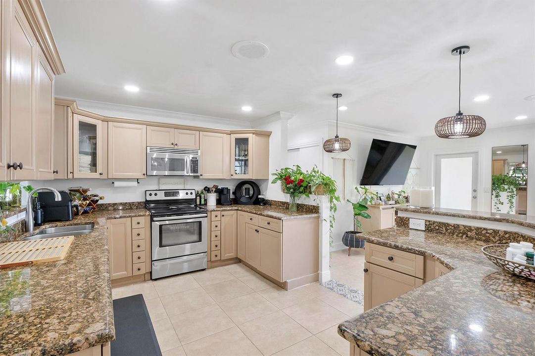 101 Se 13th St_008
