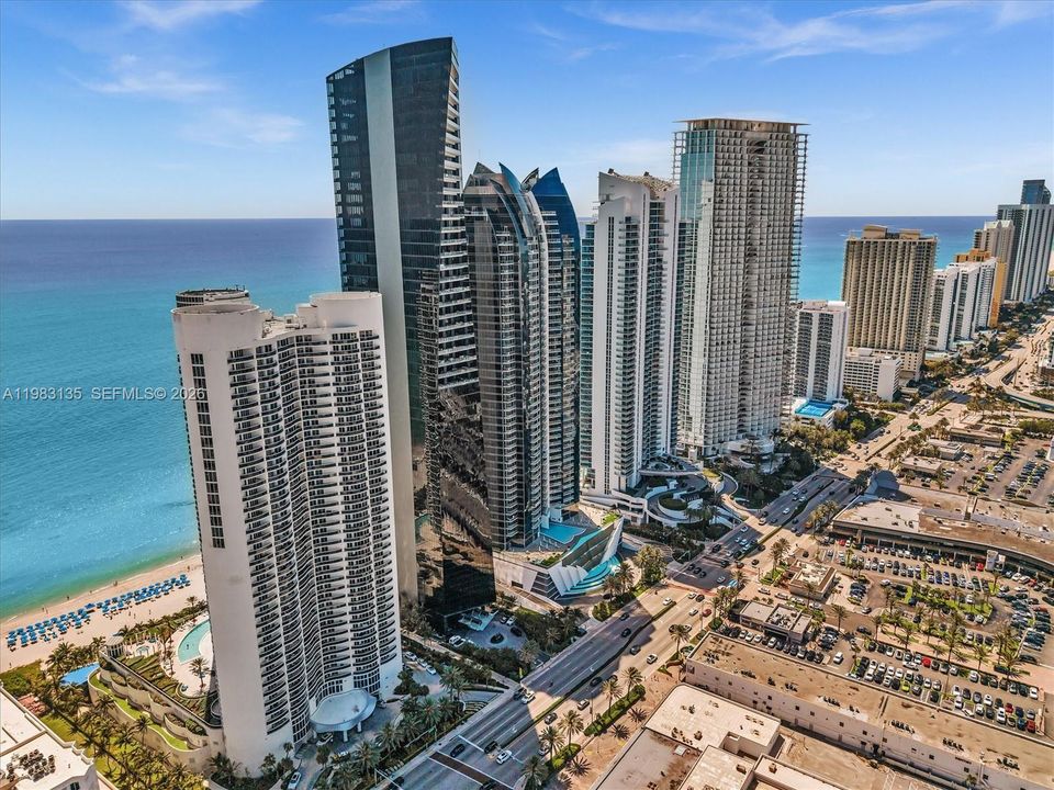For Sale: $1,445,000 (2 beds, 2 baths, 1886 Square Feet)