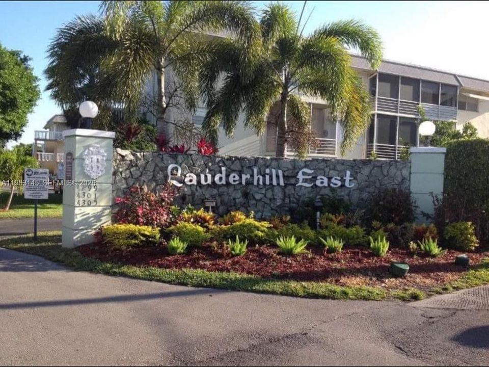 For Sale: $105,000 (1 beds, 1 baths, 680 Square Feet)