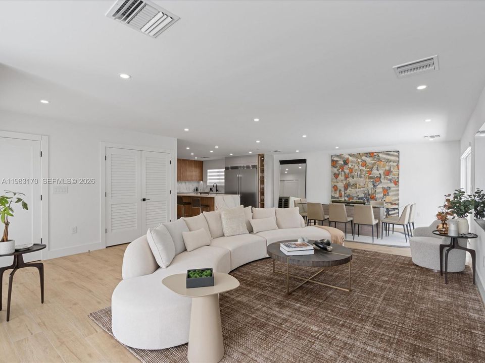 For Sale: $2,295,000 (4 beds, 3 baths, 1963 Square Feet)