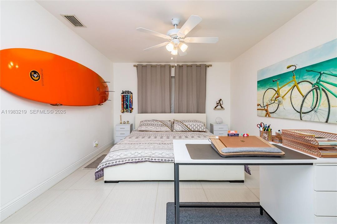 For Sale: $369,900 (3 beds, 2 baths, 1462 Square Feet)
