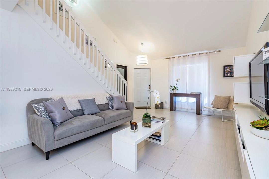 For Sale: $369,900 (3 beds, 2 baths, 1462 Square Feet)