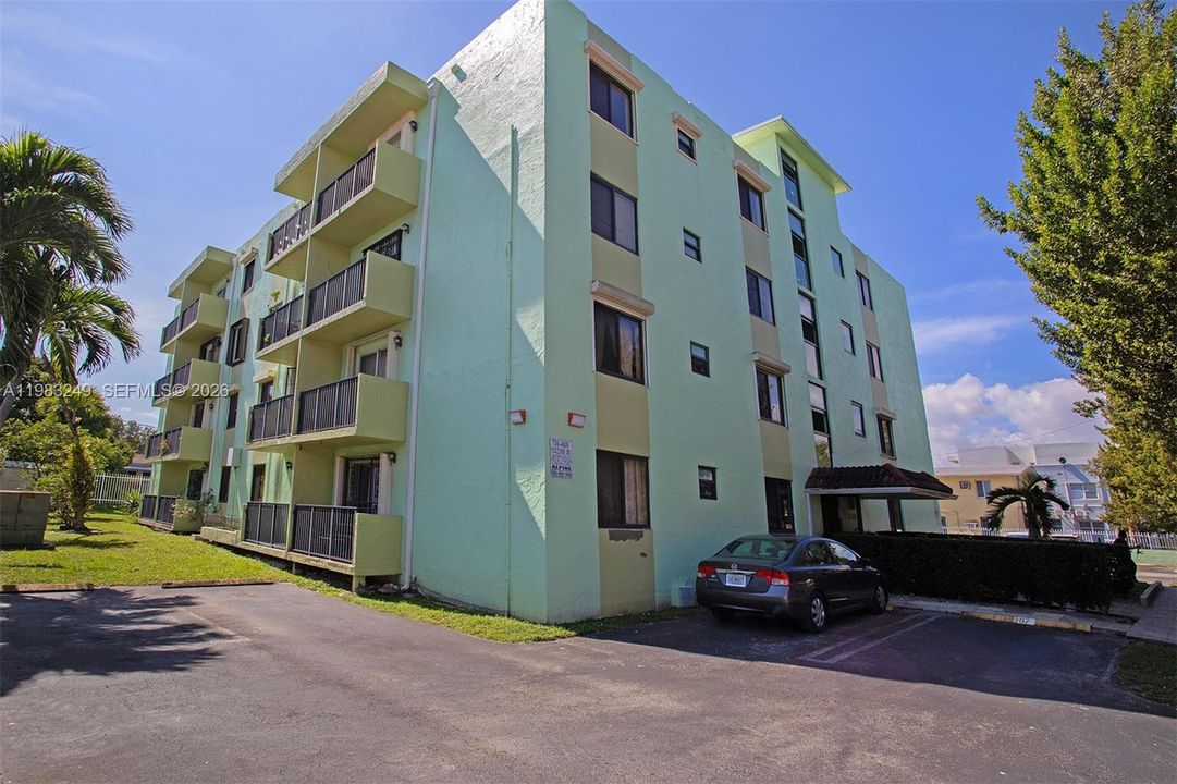 En Venta: $208,000 (2 camas, 1 baños, 723 Pies cuadrados)