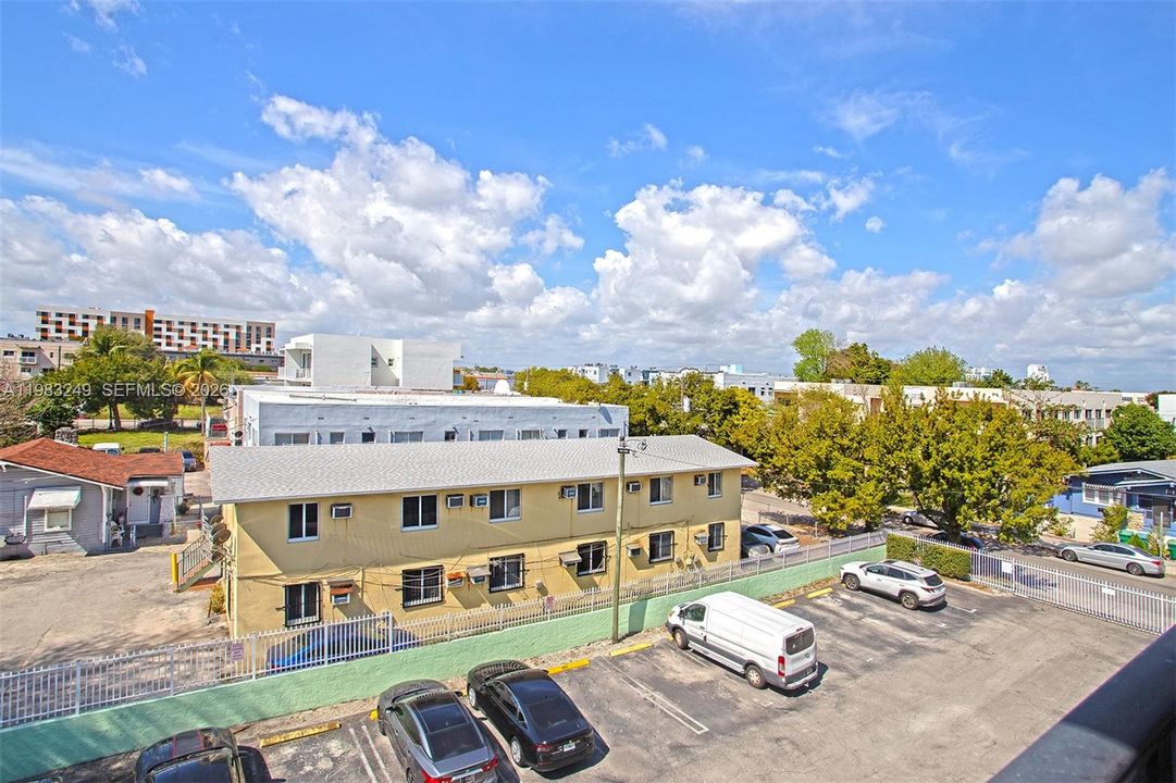 En Venta: $208,000 (2 camas, 1 baños, 723 Pies cuadrados)