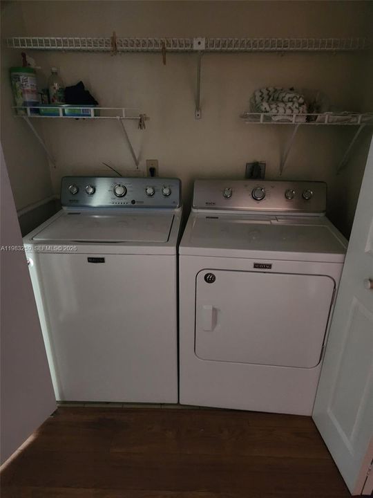For Sale: $209,000 (2 beds, 2 baths, 1140 Square Feet)