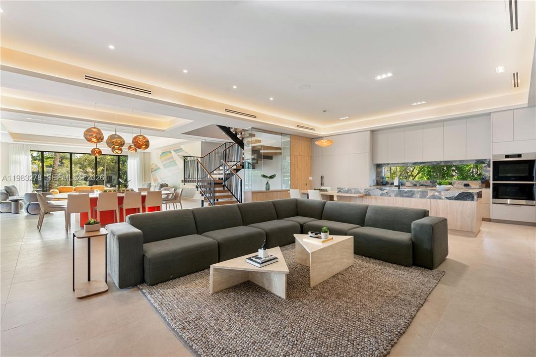 En Renta: $70,000 (7 camas, 7 baños, 4931 Pies cuadrados)