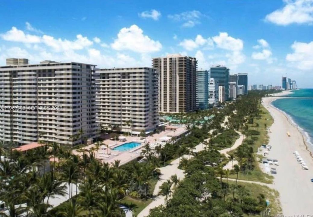 На продажу: $1,699,999 (2 спален, 2 ванн, 1688 Квадратных фут)