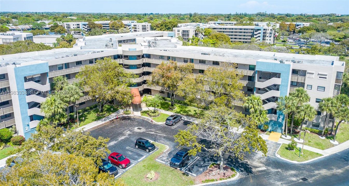 Под контрактом: $190,000 (2 спален, 2 ванн, 1021 Квадратных фут)