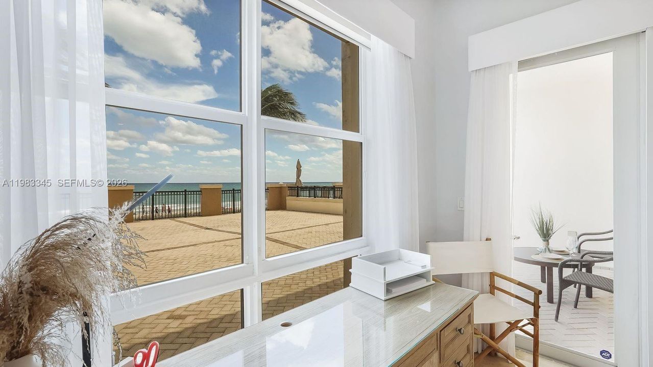 For Sale: $1,850,000 (2 beds, 2 baths, 1256 Square Feet)