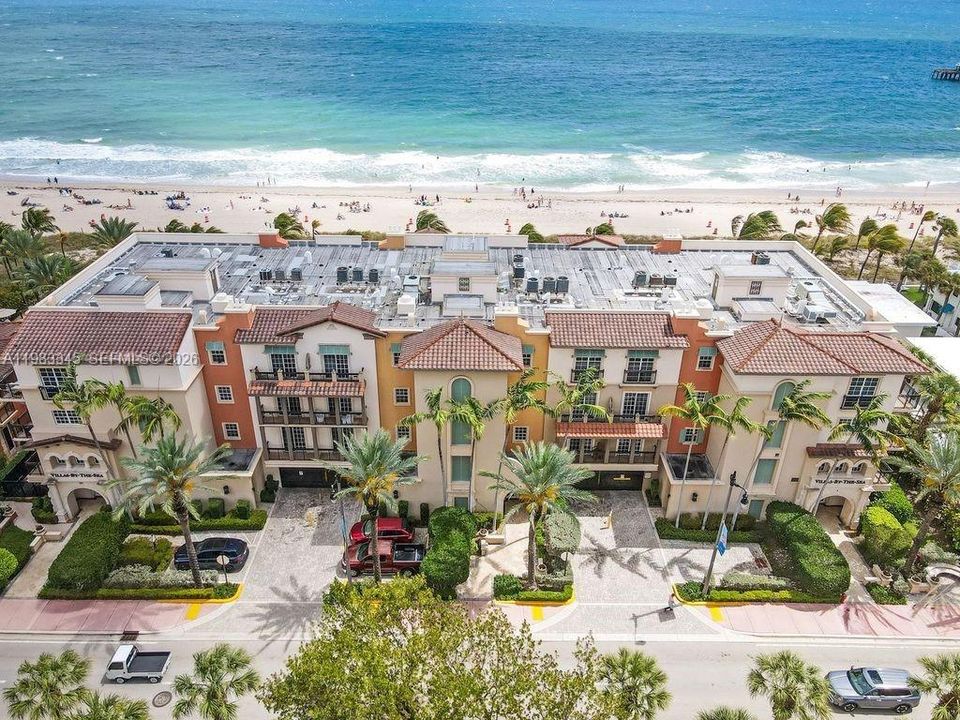 For Sale: $1,850,000 (2 beds, 2 baths, 1256 Square Feet)
