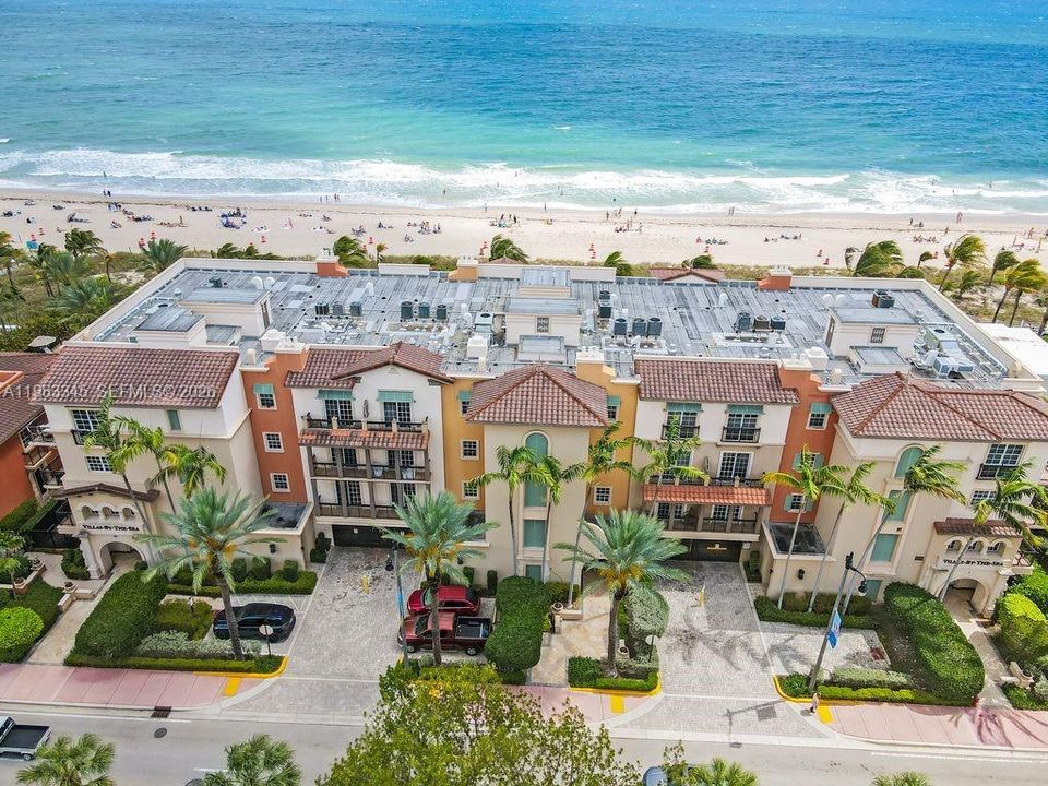 For Sale: $1,850,000 (2 beds, 2 baths, 1256 Square Feet)