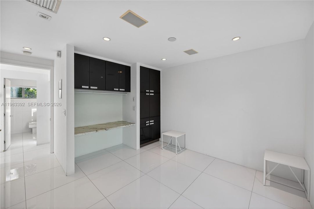 Недавно арендовано: $12,000 (4 спален, 3 ванн, 3077 Квадратных фут)