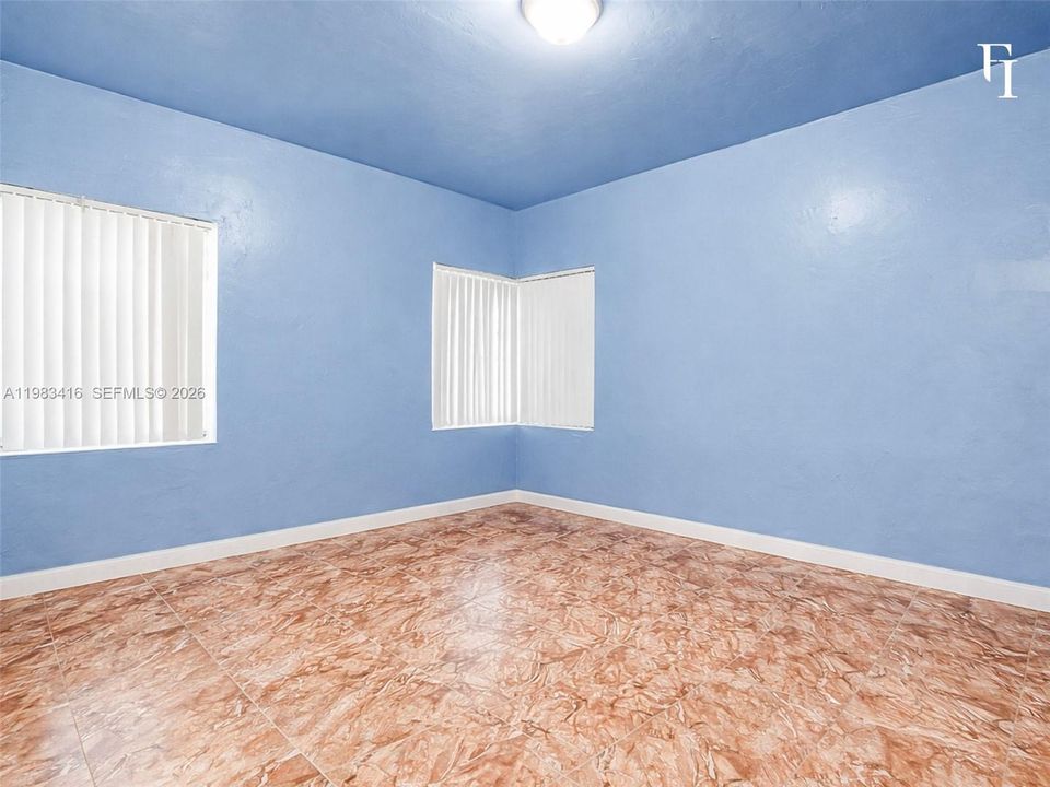 En Venta: $450,000 (3 camas, 2 baños, 1177 Pies cuadrados)