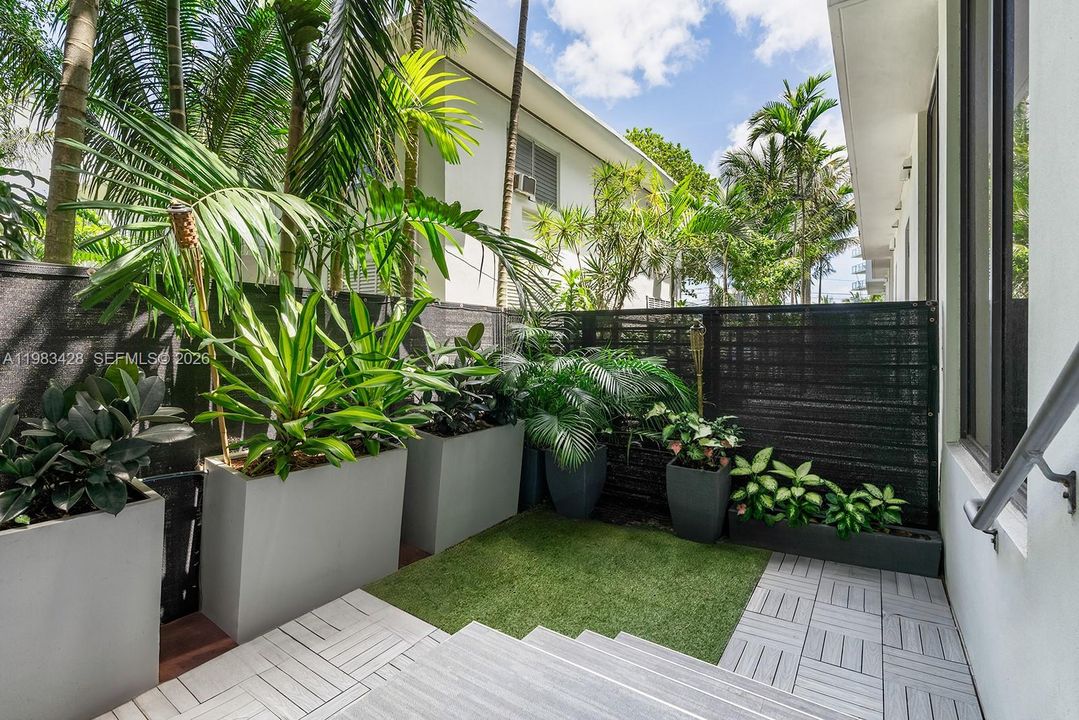 En Venta: $2,250,000 (4 camas, 3 baños, 2157 Pies cuadrados)