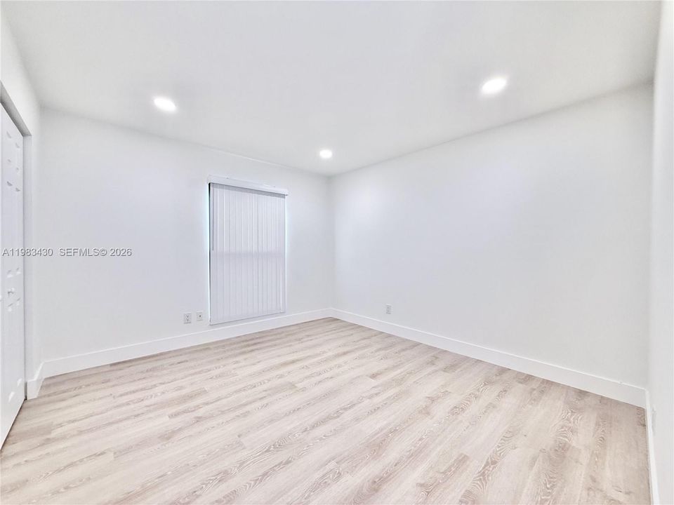 For Sale: $390,000 (3 beds, 2 baths, 1796 Square Feet)