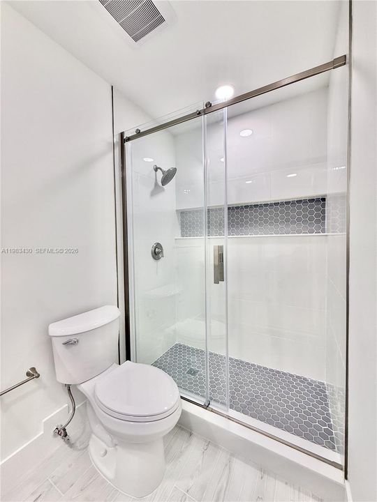 For Sale: $390,000 (3 beds, 2 baths, 1796 Square Feet)